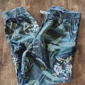 DRIFTWOOD Ladies Camouflage Joggers with Floral Design